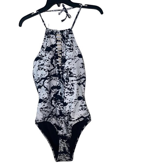 Cupshe Black/White Splatter Print Padded Halter Swimsuit Size Medium - Picture 1 of 9